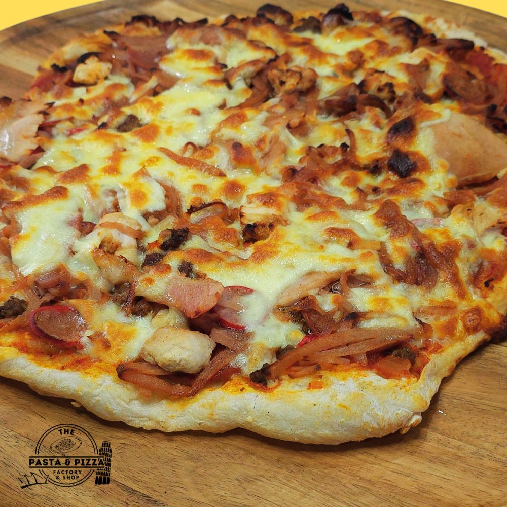 Mega Carnivoro Pizza